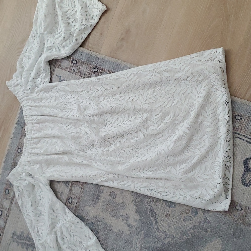 Lilly Pulitzer Nevie Dress White Floral Lace Off Shoulder Bell Sleeve SzS - Picture 6 of 8